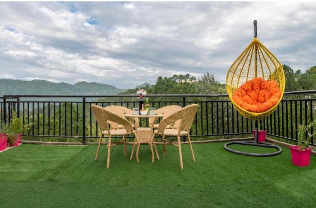 The Kasauli Western Uphills I Serviced Apartments I Pvt Balcony I Peacefull Area I By Exotic Stays Eksteriør billede