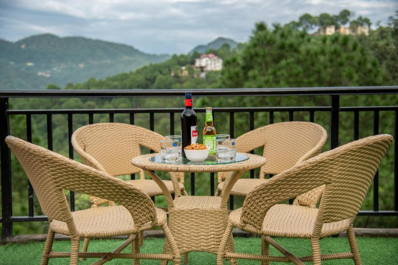 The Kasauli Western Uphills I Serviced Apartments I Pvt Balcony I Peacefull Area I By Exotic Stays Eksteriør billede